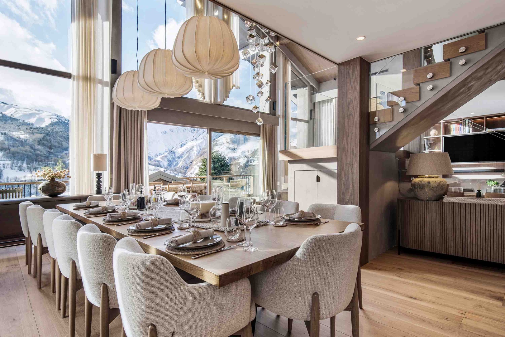Chalet Escapade : l'alliance du design contemporain et de l'artisanat sur-mesure