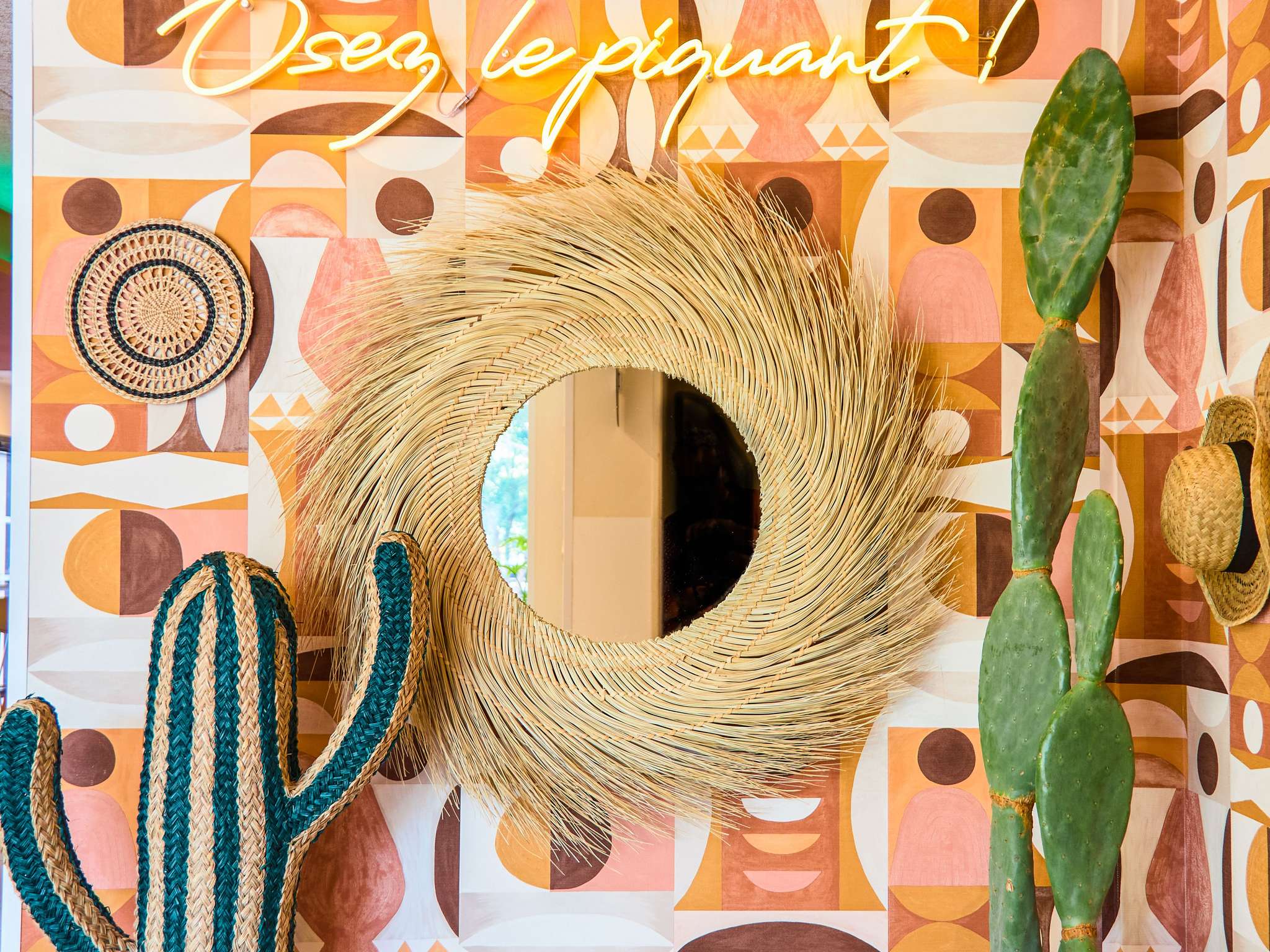 Odoo • Text and Image