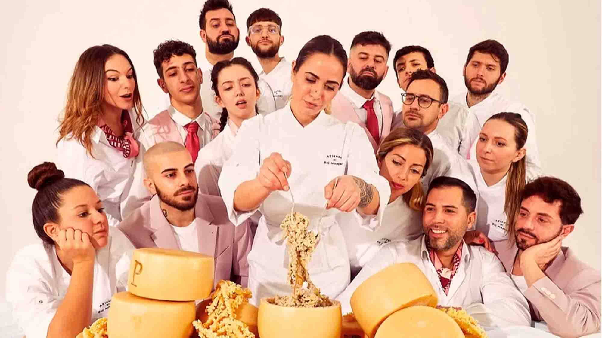 Odoo • A picture with a caption