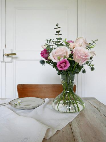 Les bouquets de fleurs passent à table, par FOR ME LAB