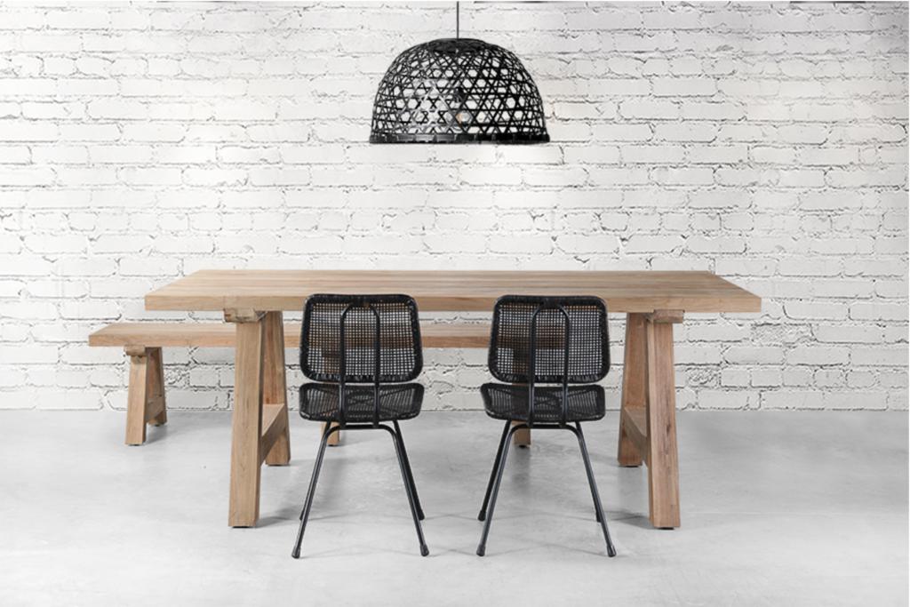 Quelles chaises choisir pour ma table en bois ?