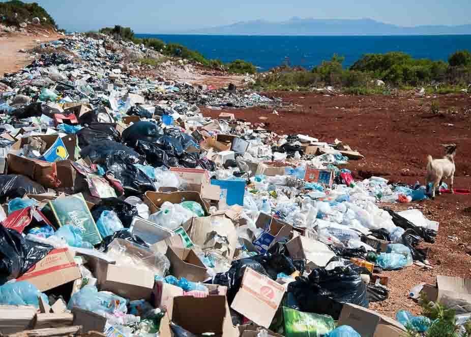 Lumière sur le plastique recyclé, un éco-matériau pétillant et coloré ! Les matériaux recyclés sont à l’honneur chez FOR ME LAB car l'environnement est au centre de nos préoccupations! L'objectif ? L’upcycling, c’est faire du neuf avec du vieux.