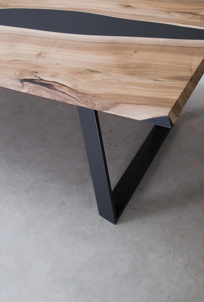 Table Bois Massif Unique Slab Noyer En Résine Epoxy