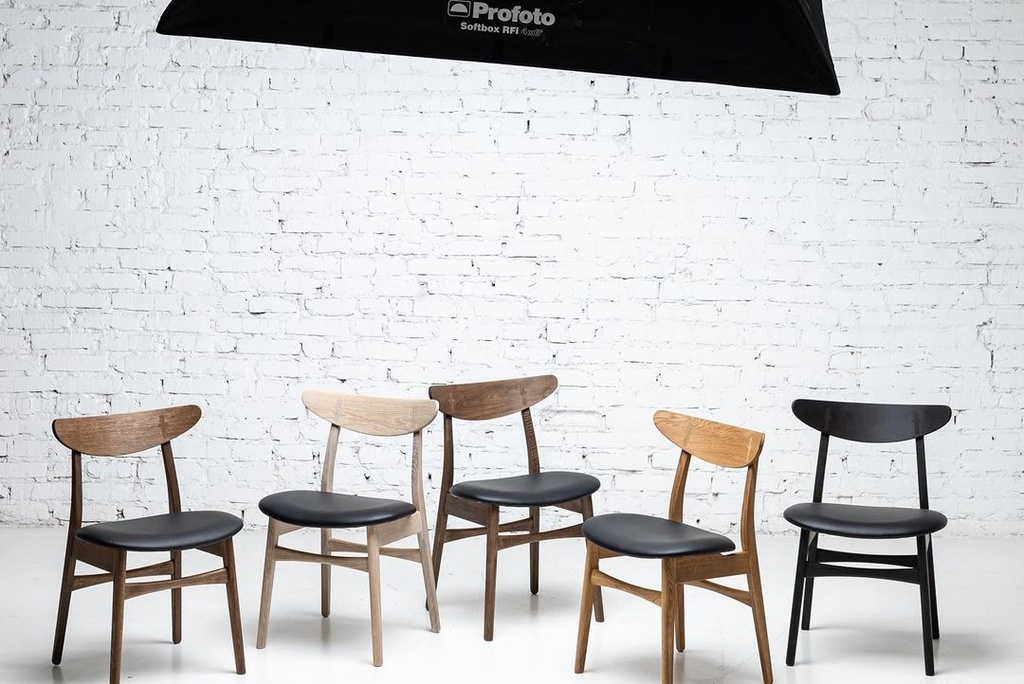 Chaise artisanale Scandinave avec assise tapissée 9