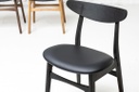 Chaise artisanale Scandinave avec assise tapissée 2