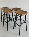 Tabouret haut artisanal sans dossier 2