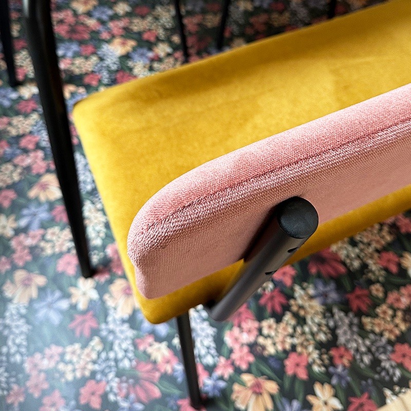 BANC ANITA 1