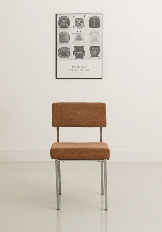 Chaise de bureau avec structure en acier chromé 1