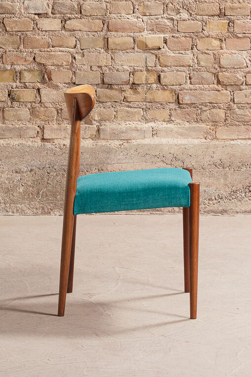 Chaise Scandinave relookée / tapissée 3