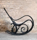 Rocking chair en bois et cannage 1