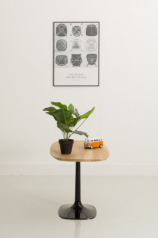 Table basse en noyer pied central 3