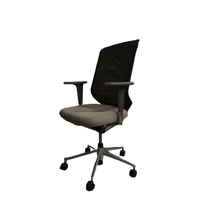 Fauteuil de bureau Meda Chair Vitra 1