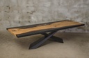 Table Monolith en résine 5