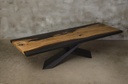 Table Monolith en résine 6