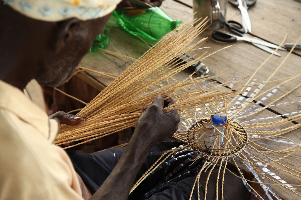 PET Lamp Bolgatanga 7