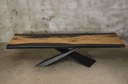 Table Monolith en résine